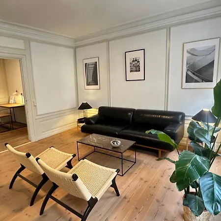 아파트 The Admiral *