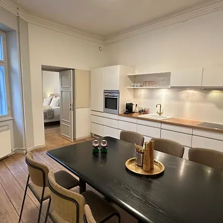 아파트 The Admiral *